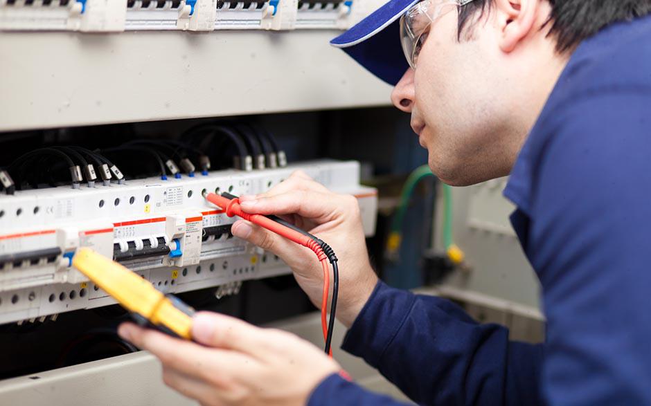électricien urgence Versailles